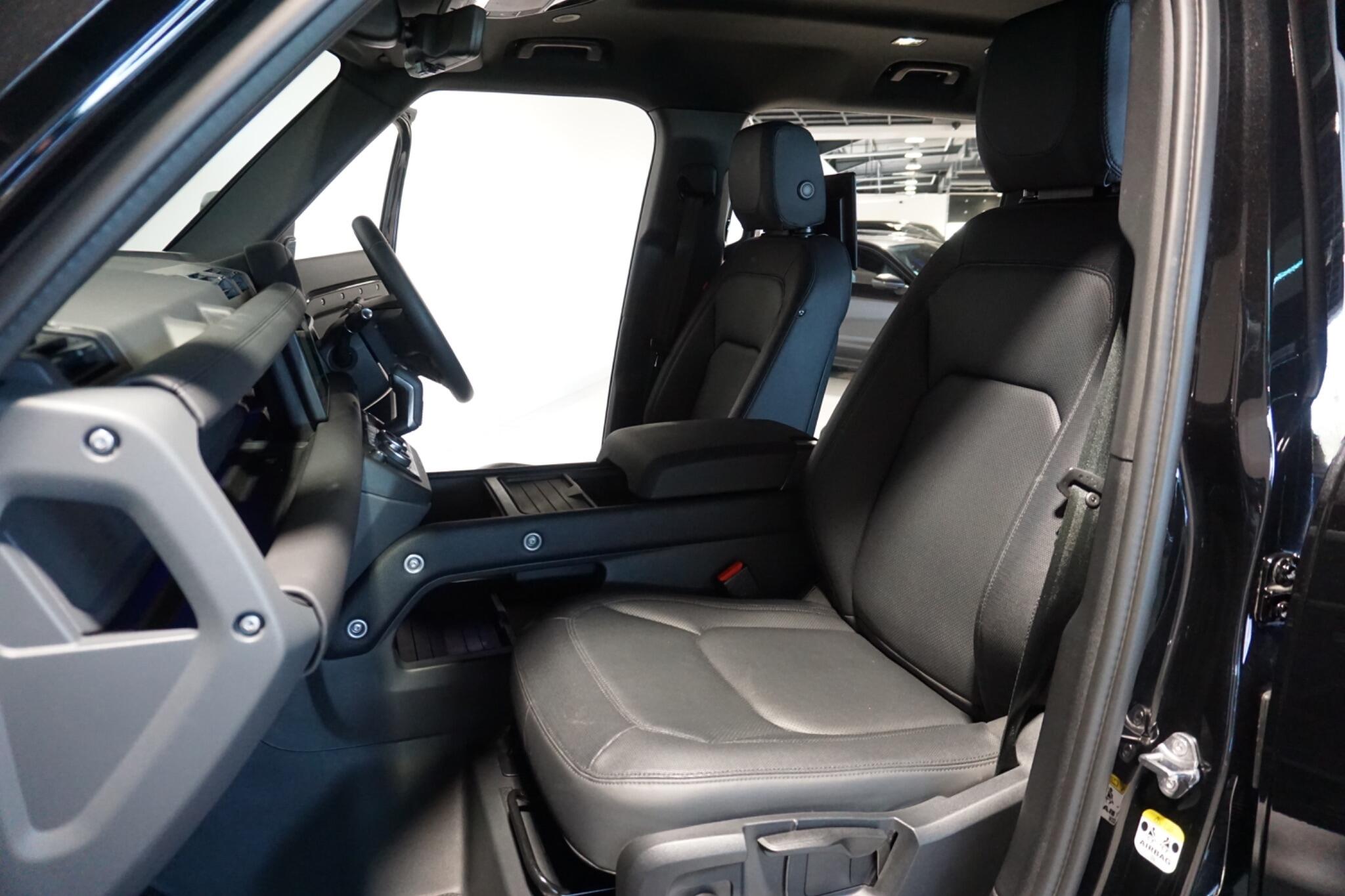 Land Rover Defender 110 2.0 P400e 15.4kWh X-Dynamic S SUV 5dr Petrol Plug-in Hybrid Auto 4WD Euro 6 (s/s) (404 ps)